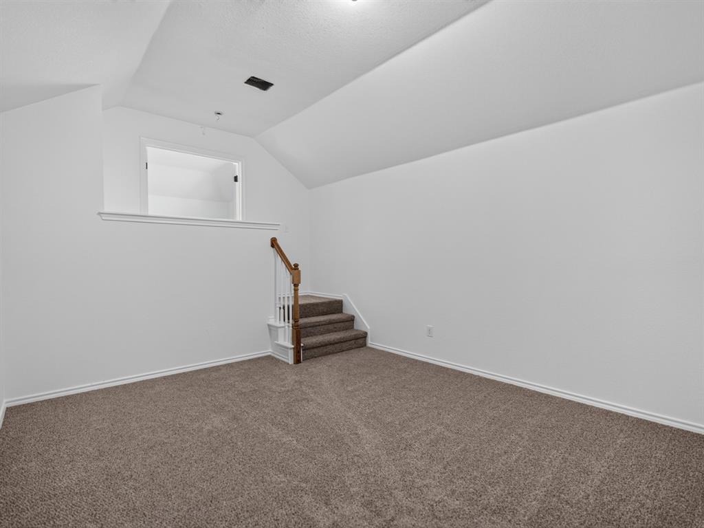 1712 Elm Spring Court Property Photo 6