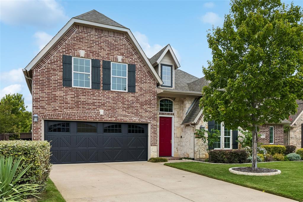 2233 Lakeway Drive Property Photo 3