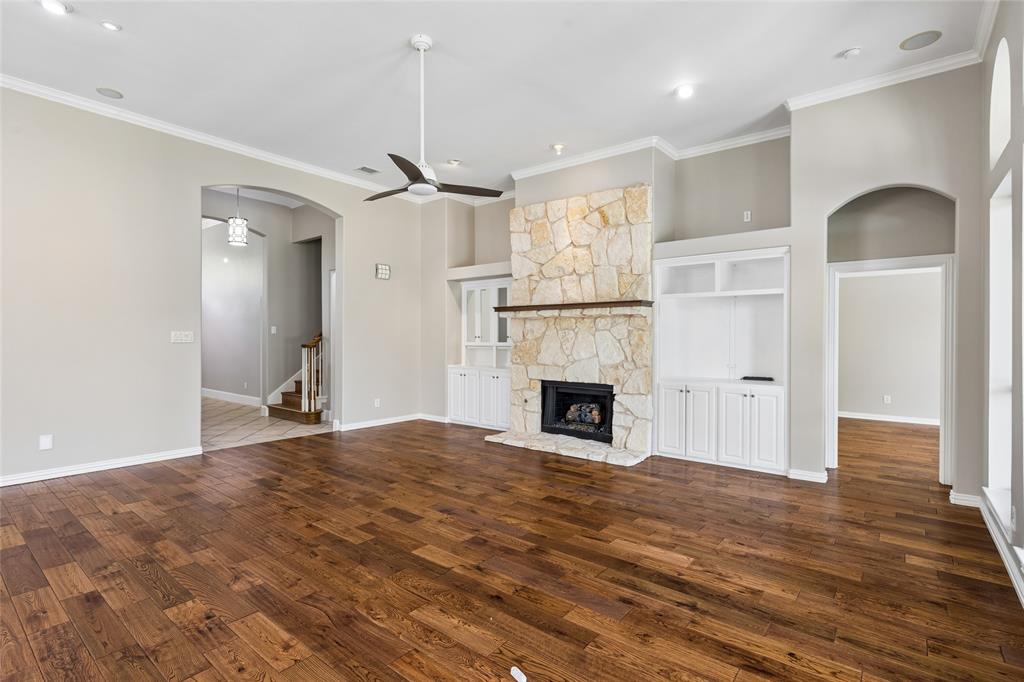 2233 Lakeway Drive Property Photo 11