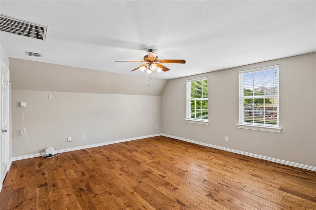 2233 Lakeway Drive Property Photo 25