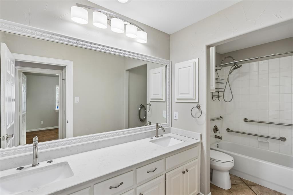 2233 Lakeway Drive Property Photo 29