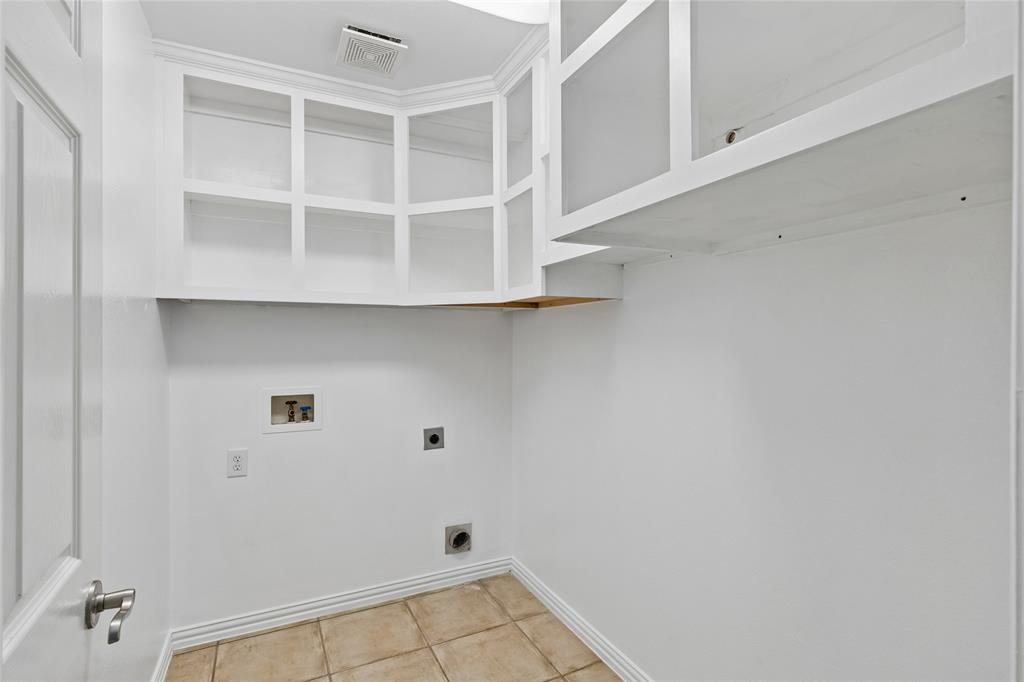 2233 Lakeway Drive Property Photo 31