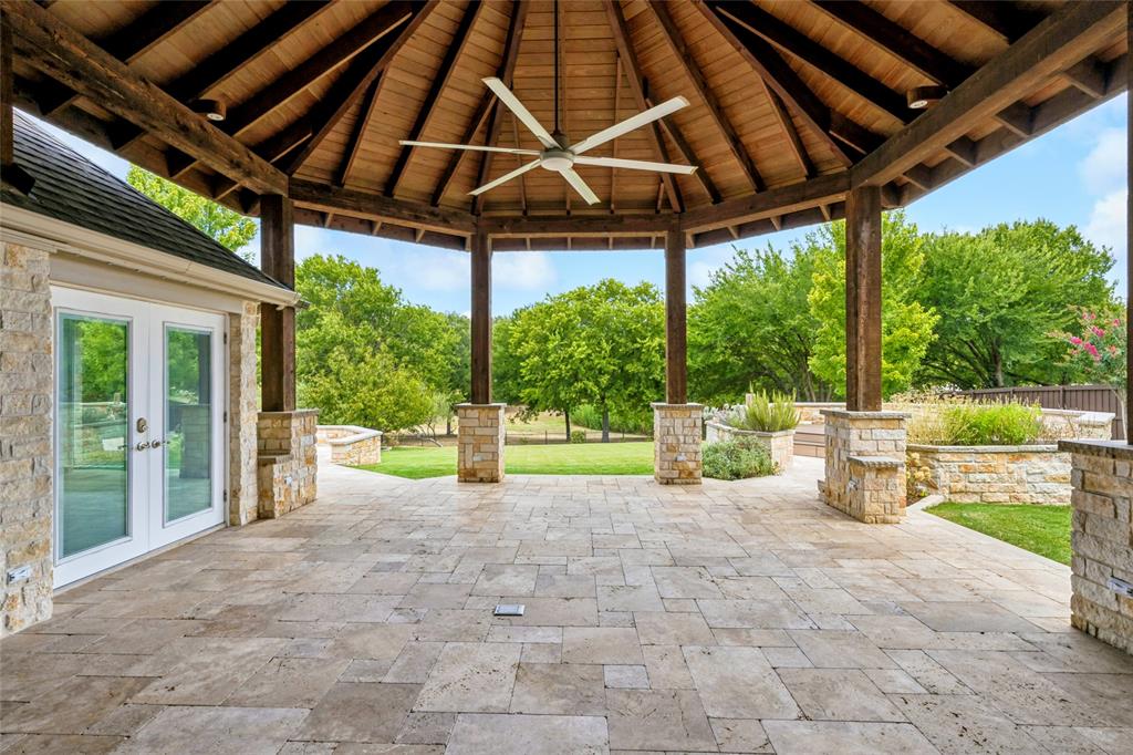 2233 Lakeway Drive Property Photo 33