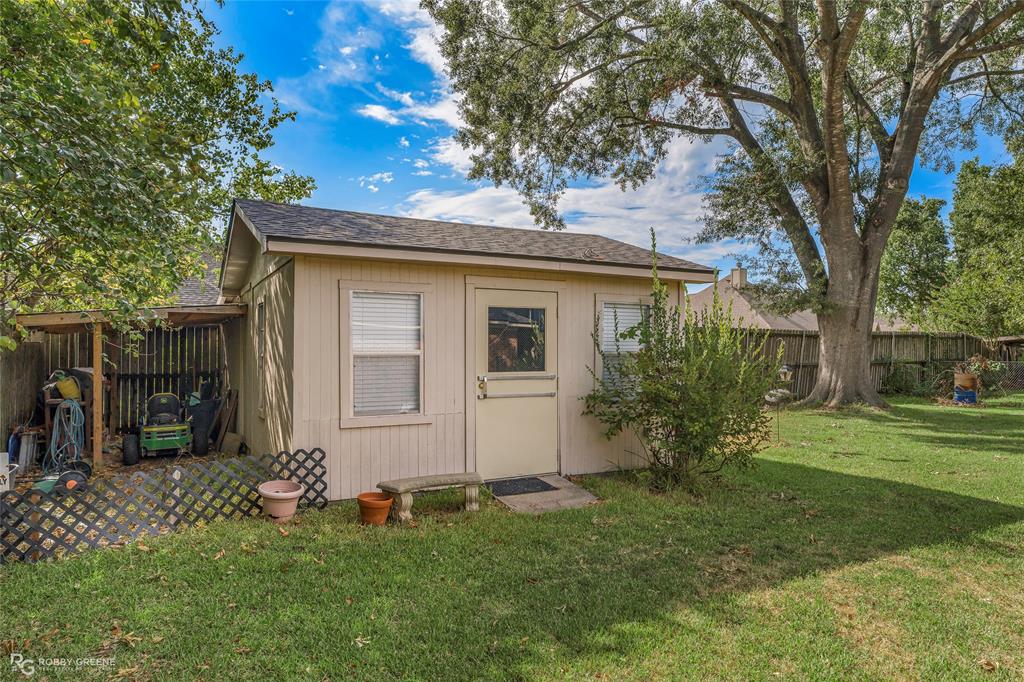 4614 Parkridge Drive Property Photo 22