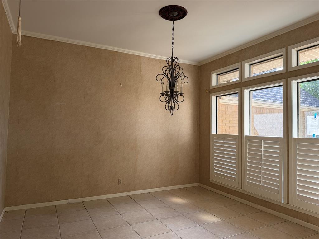 249 N Bay Drive Property Photo 4
