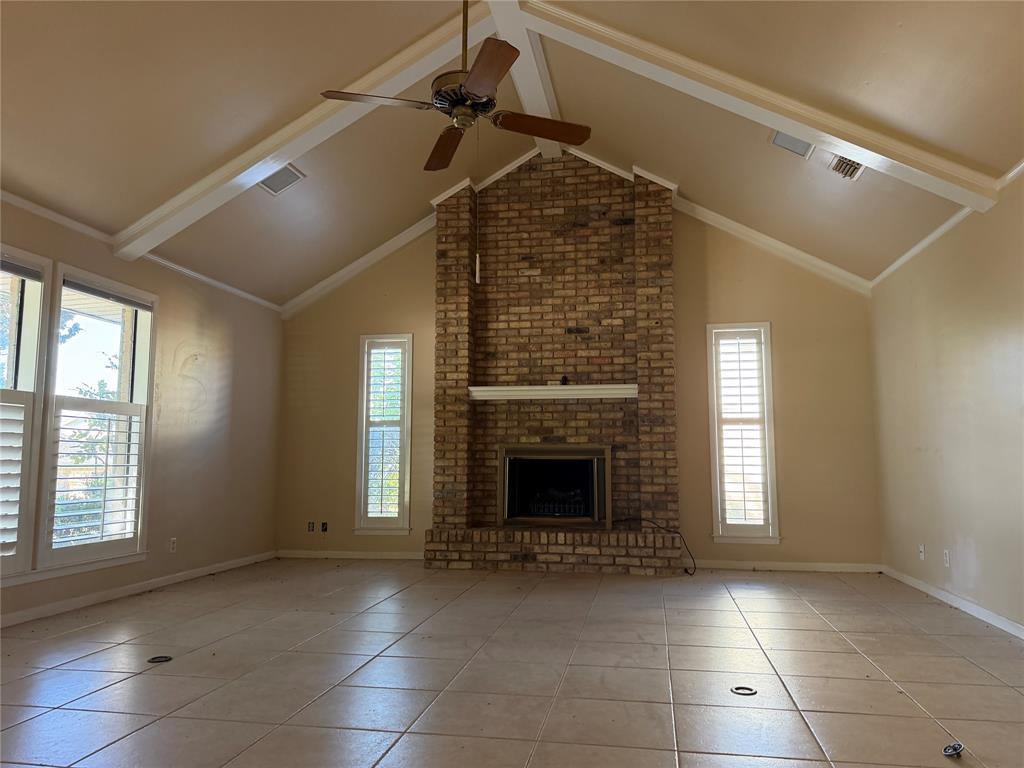 249 N Bay Drive Property Photo 5