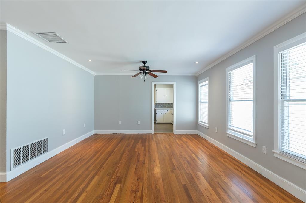 1010 Albany Street Property Photo 6