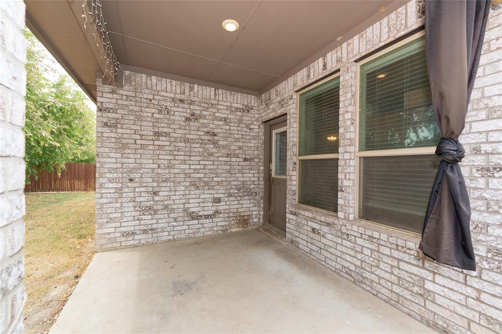 517 Redding Drive Property Photo 2