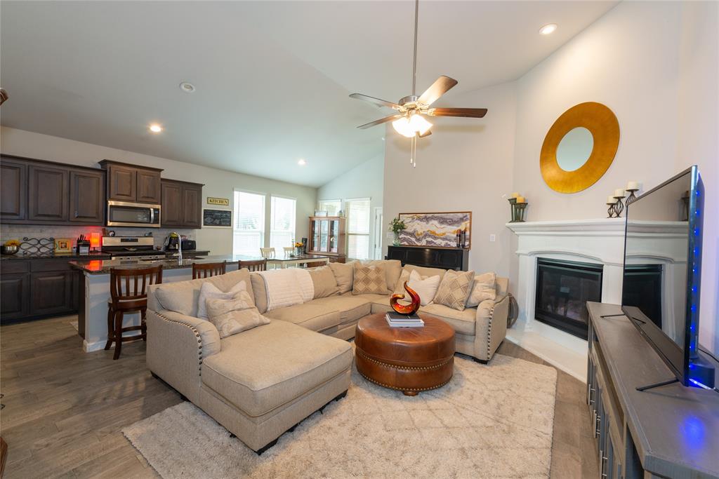 517 Redding Drive Property Photo 4