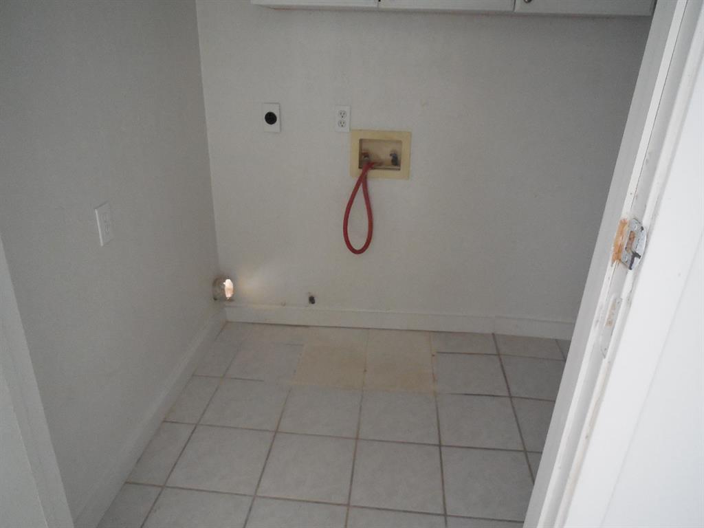 420 S Marston Street Property Photo 5