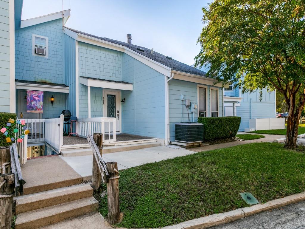 680 Harbor Drive Property Photo 1