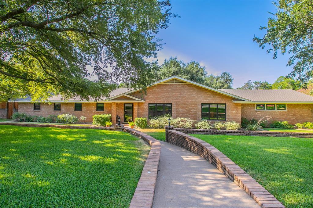 4936 Ridgeview Drive Property Photo 1