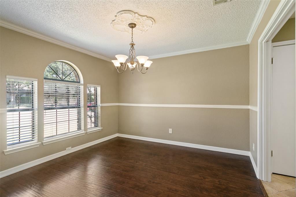 928 Ledgemont Drive Property Photo 5