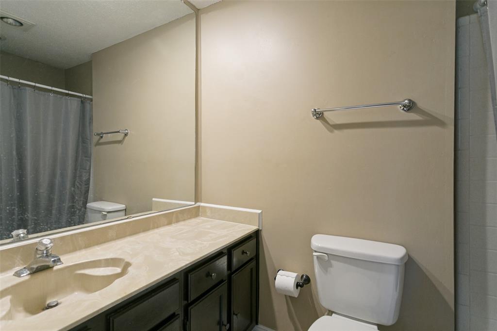 928 Ledgemont Drive Property Photo 22