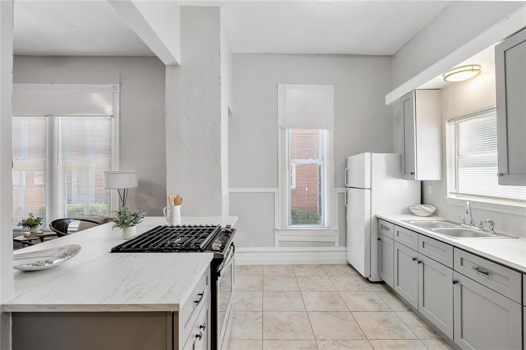 4630 Junius Street Property Photo 3