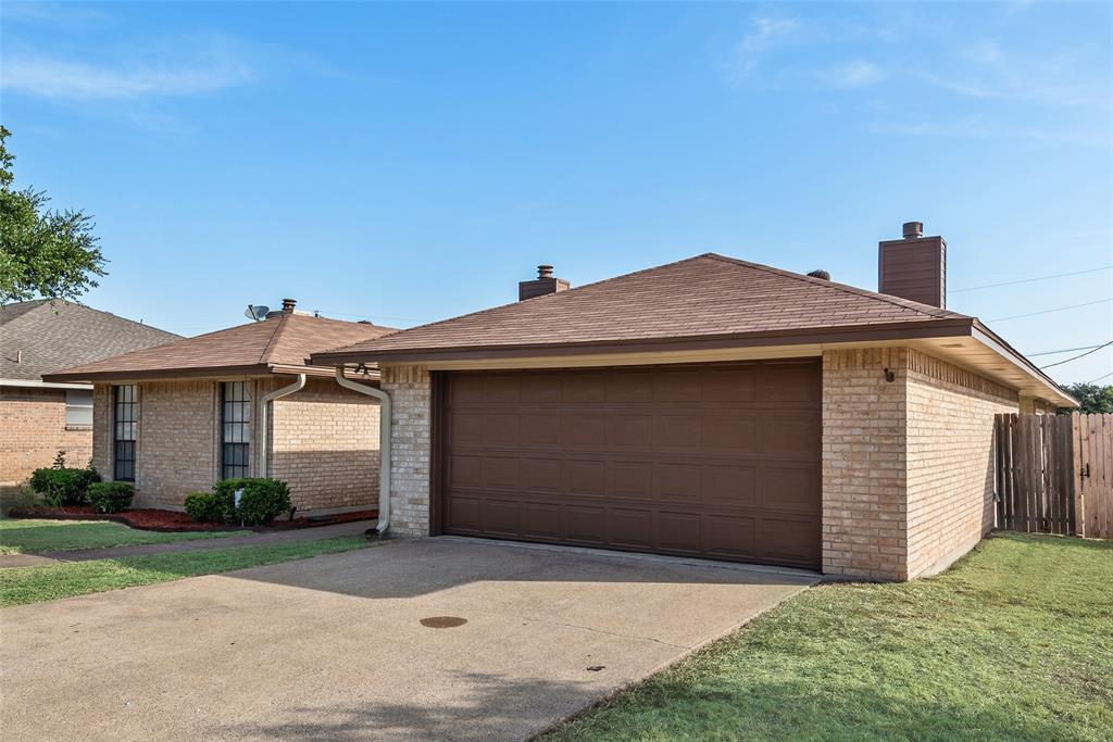 217 Silver Creek Drive Property Photo 1