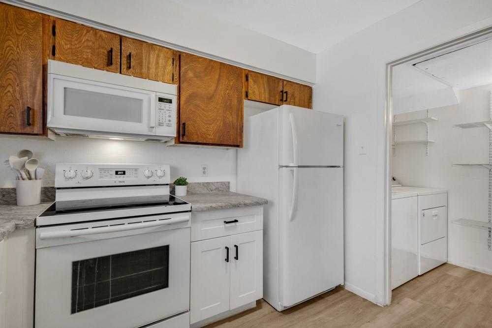 1404 Sombre Vista Drive Property Photo 10