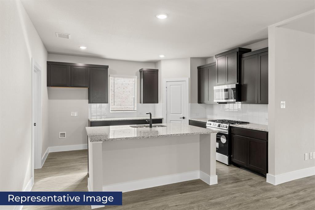 3052 Tamarack Trail Property Photo 6
