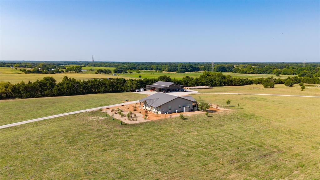 1704 County Road 1002