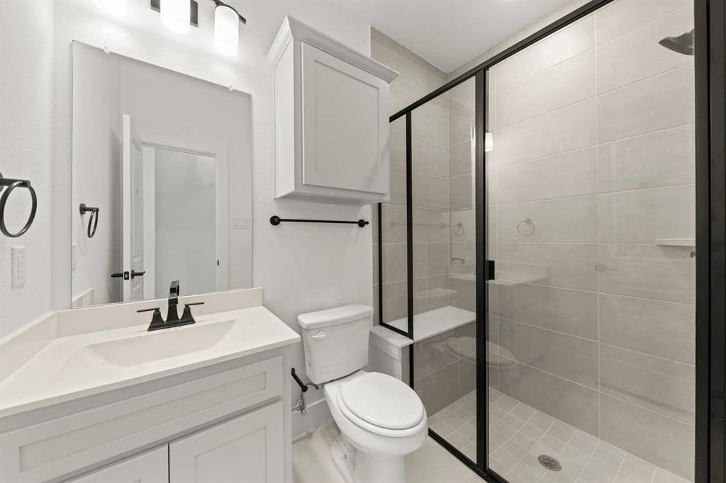 3309 Heather Lake Court Property Photo 5