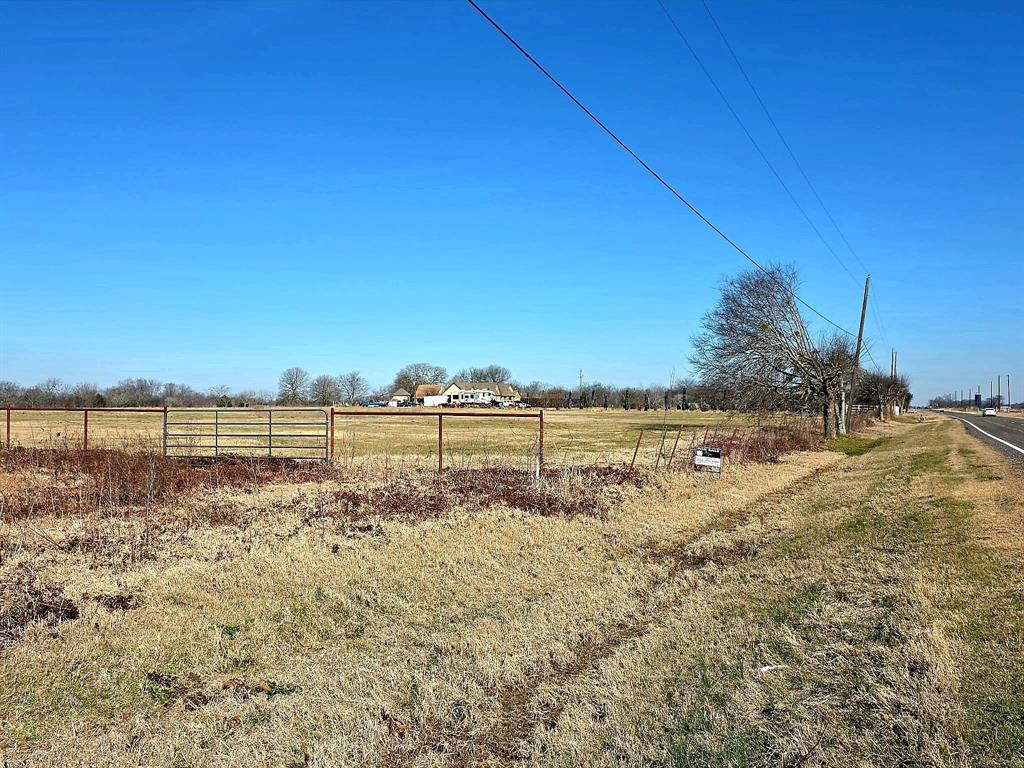 19770 Fm 47 Property Photo 1
