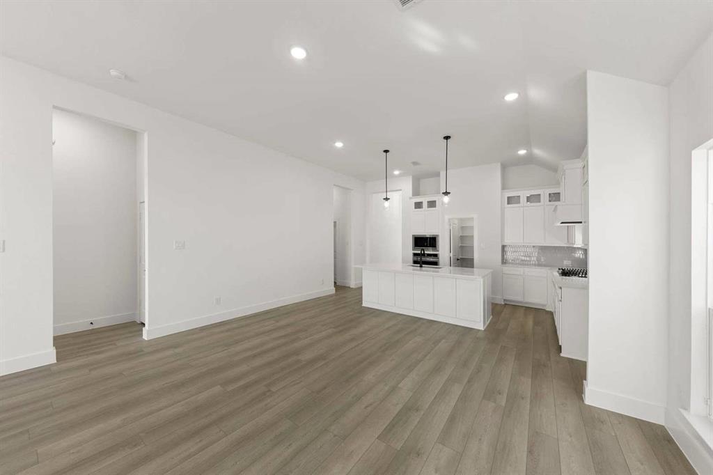 6317 Muller Creek Drive Property Photo 10
