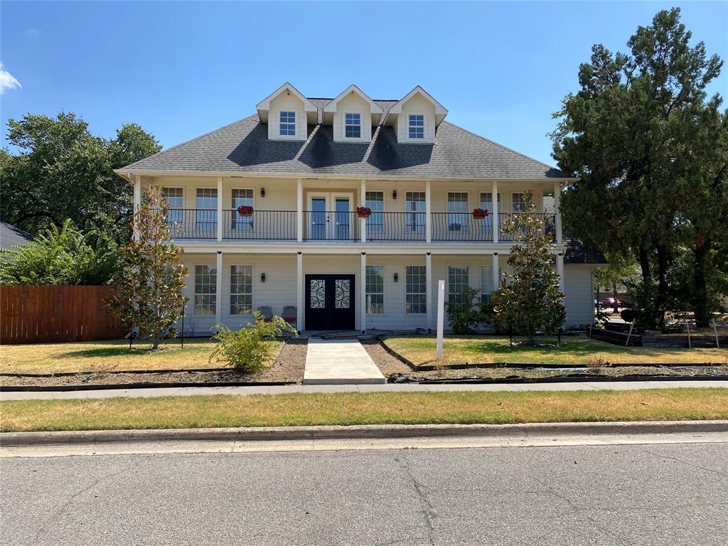 400 S Jefferson Street Property Photo 1