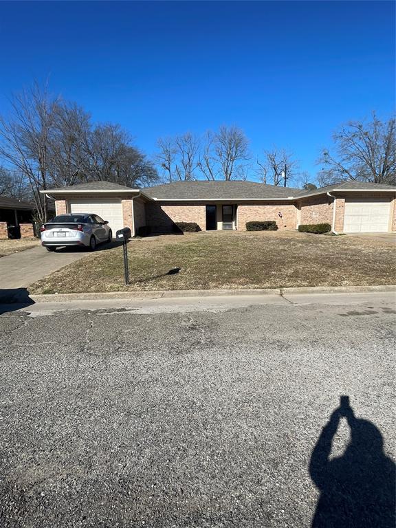 421 Mcgrede Drive Property Photo 1