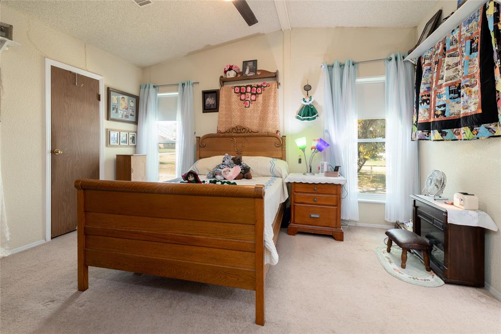 508 W 17th Street Property Photo 19
