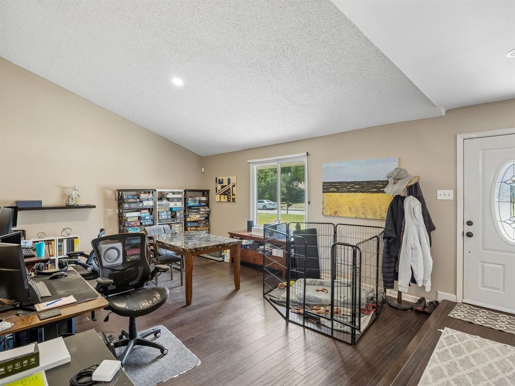 1809 Windsong Trail Property Photo 7