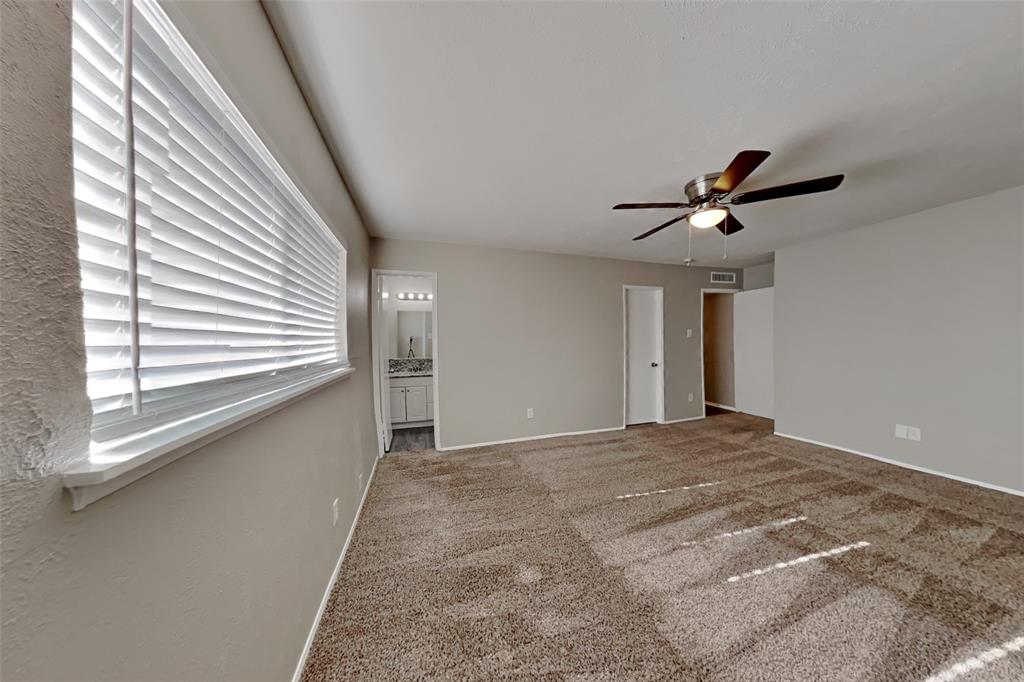 941 Whitehall Drive Property Photo 7