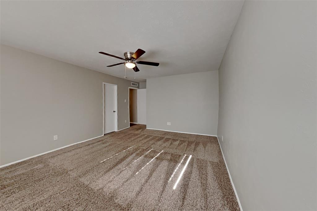 941 Whitehall Drive Property Photo 8