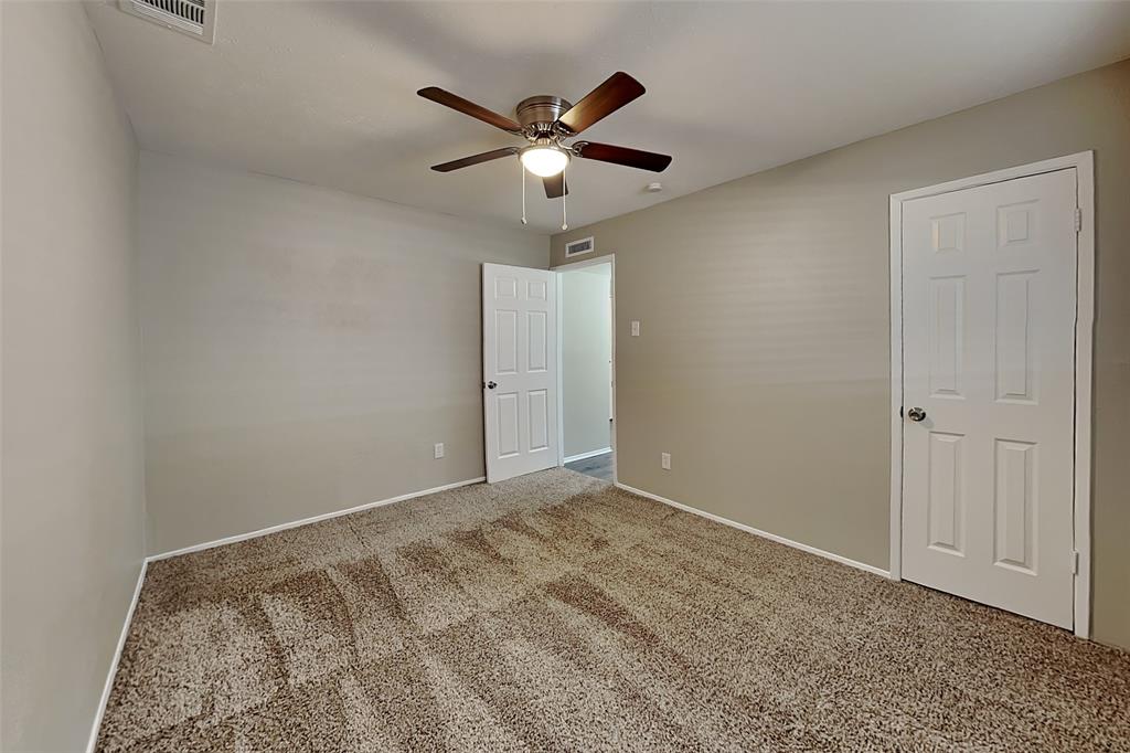 941 Whitehall Drive Property Photo 10