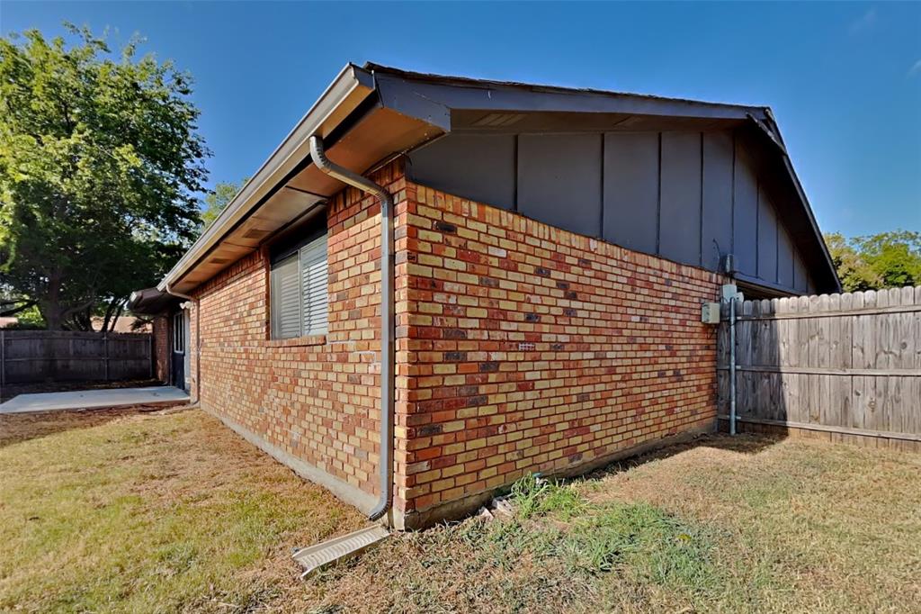 941 Whitehall Drive Property Photo 17