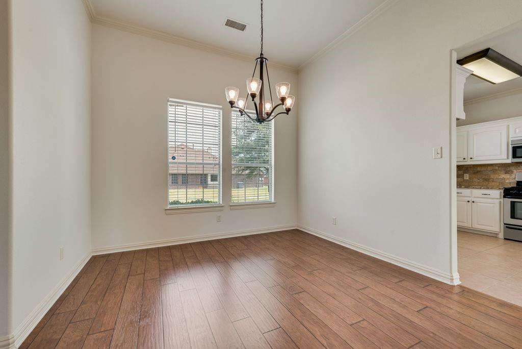 1201 Northwood Lane Property Photo 4