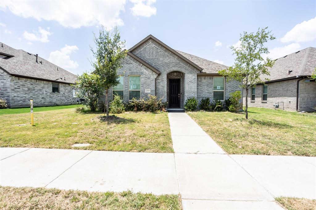1557 Addison Drive Property Photo 1