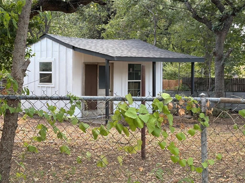 5536 Greenlee Street Property Photo 4