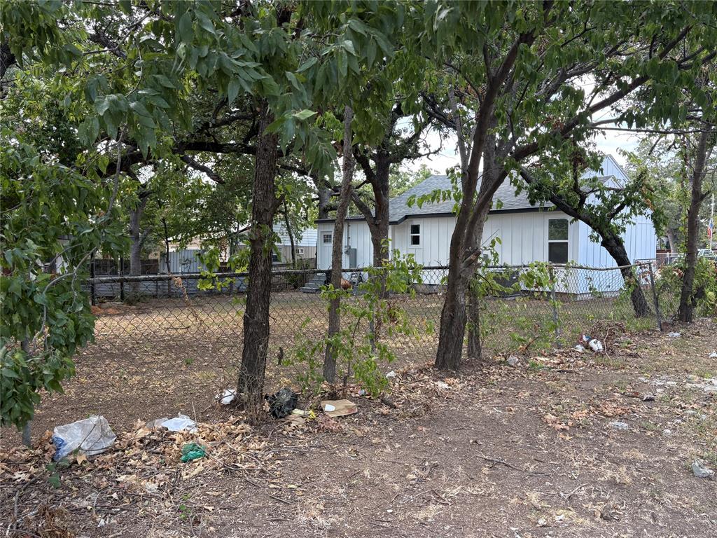 5536 Greenlee Street Property Photo 6