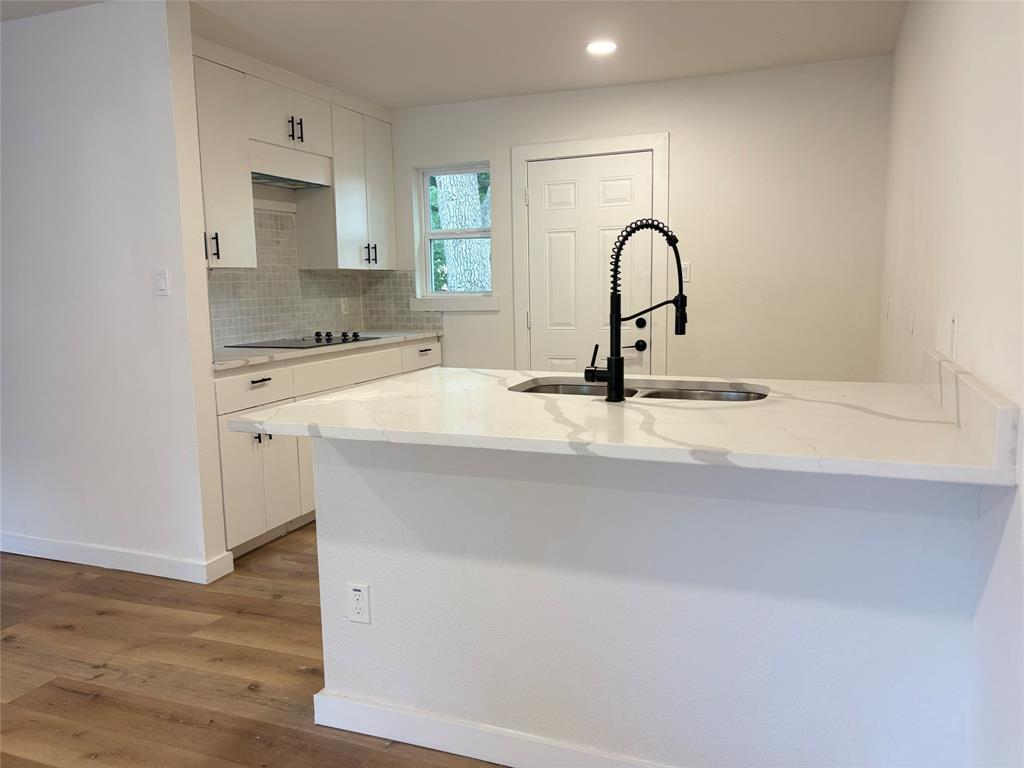 5536 Greenlee Street Property Photo 9