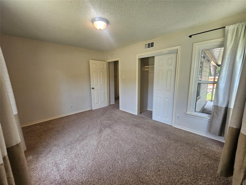 3115 Dahlia Drive Property Photo 12