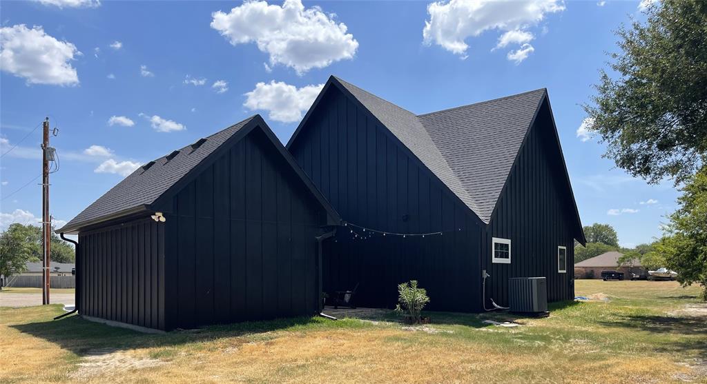 201 Man-o-war Property Photo 37