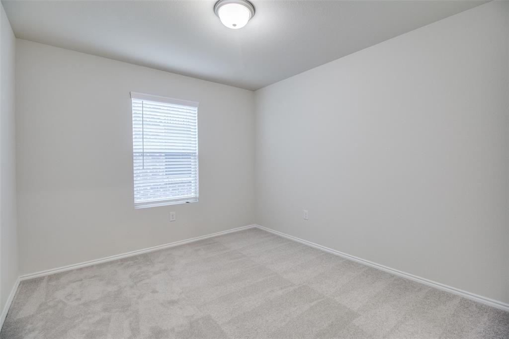 337 Glenwick Lane Property Photo 15