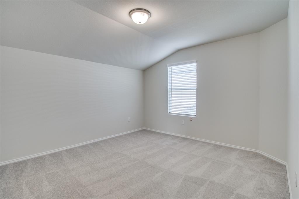 337 Glenwick Lane Property Photo 19