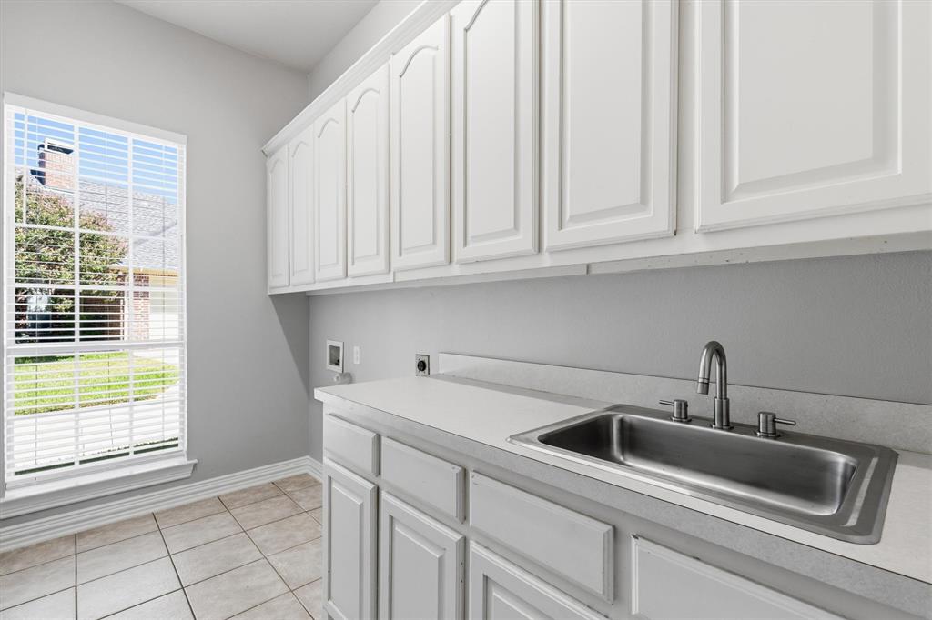 900 Bandera Court Property Photo 19