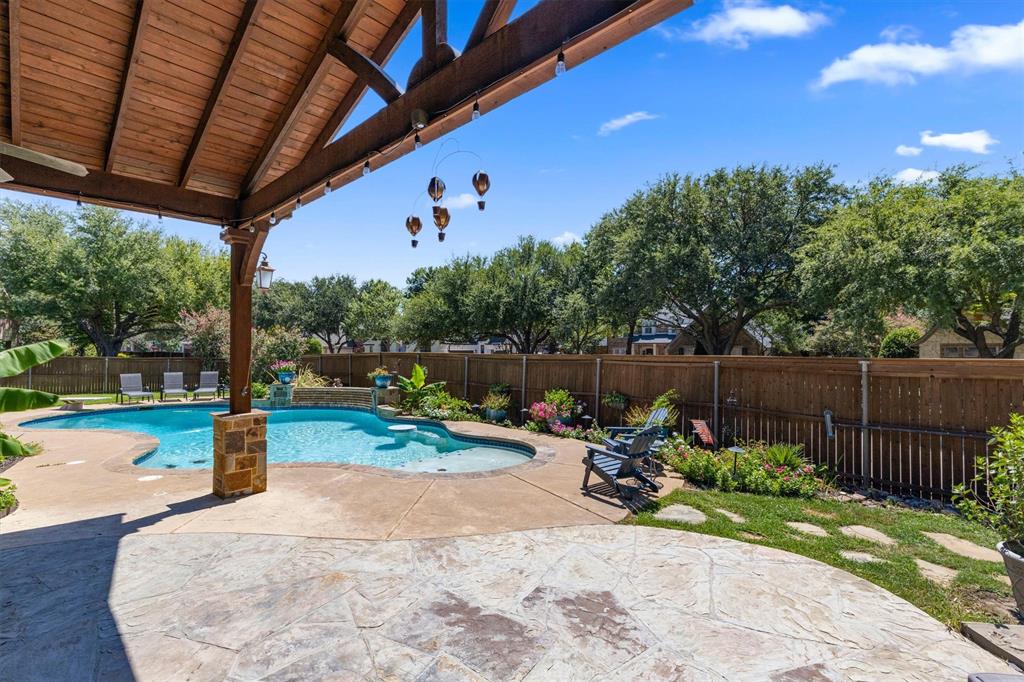 900 Bandera Court Property Photo 33