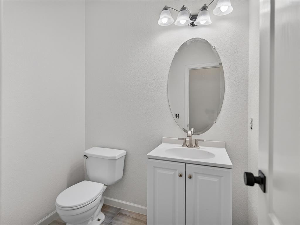 1712 Elm Spring Court Property Photo 5
