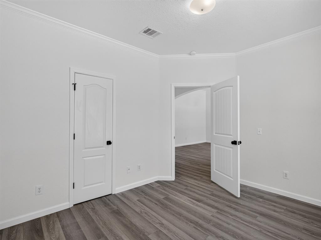 1712 Elm Spring Court Property Photo 6