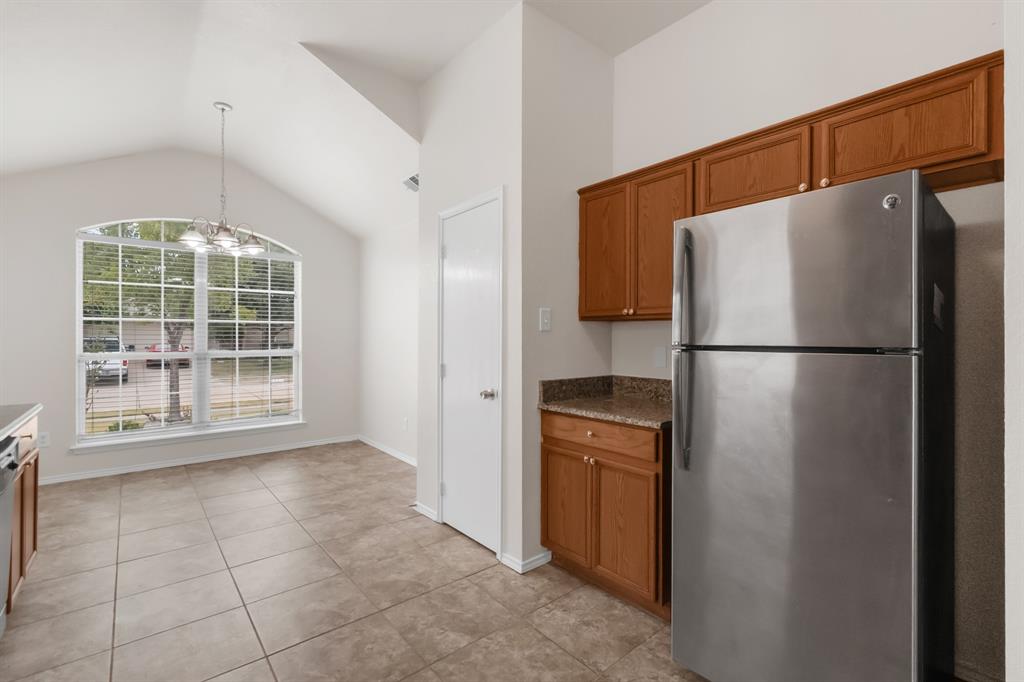 1039 Caliente Drive Property Photo 8