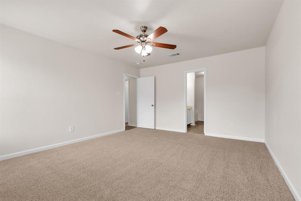 1039 Caliente Drive Property Photo 10