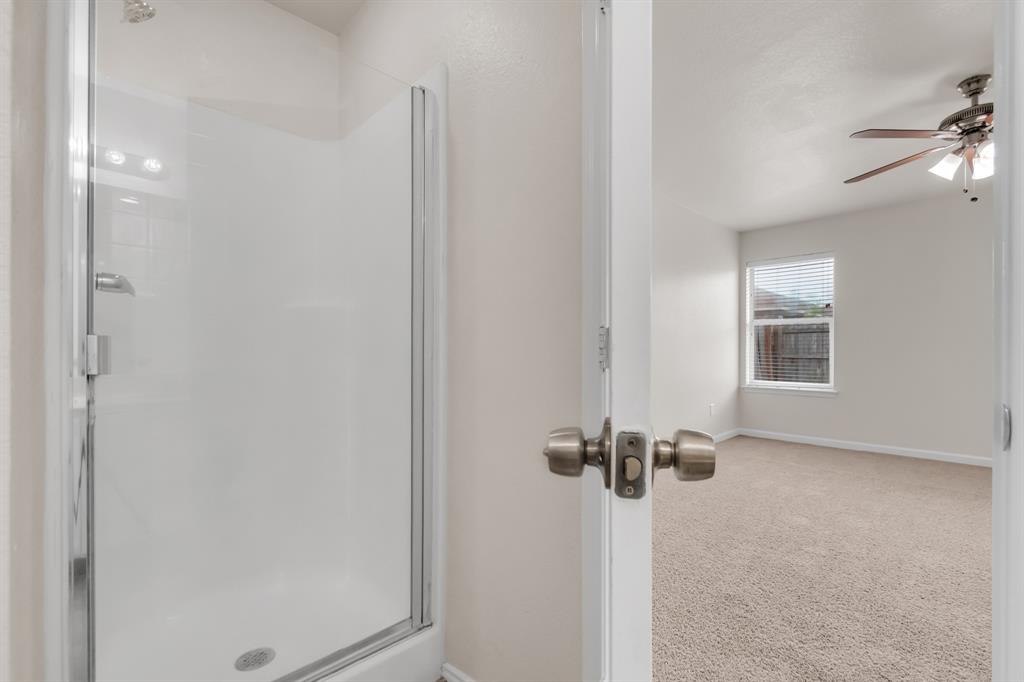 1039 Caliente Drive Property Photo 13